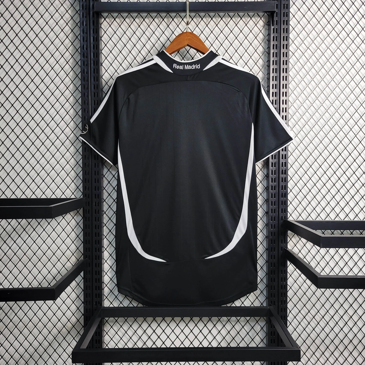 Camisa Retro Real Madrid I 06/07 Torcedor Masculina