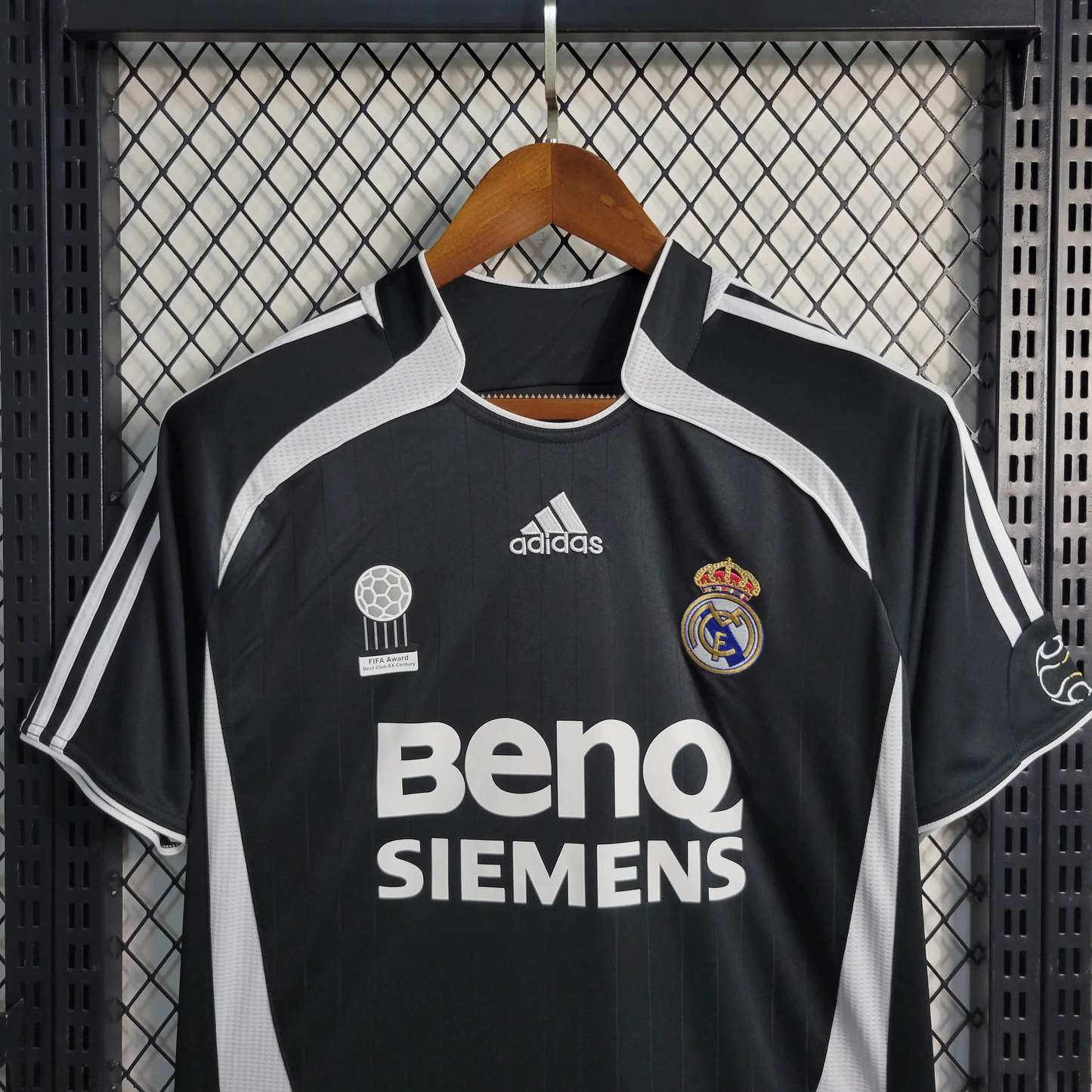 Camisa Retro Real Madrid I 06/07 Torcedor Masculina