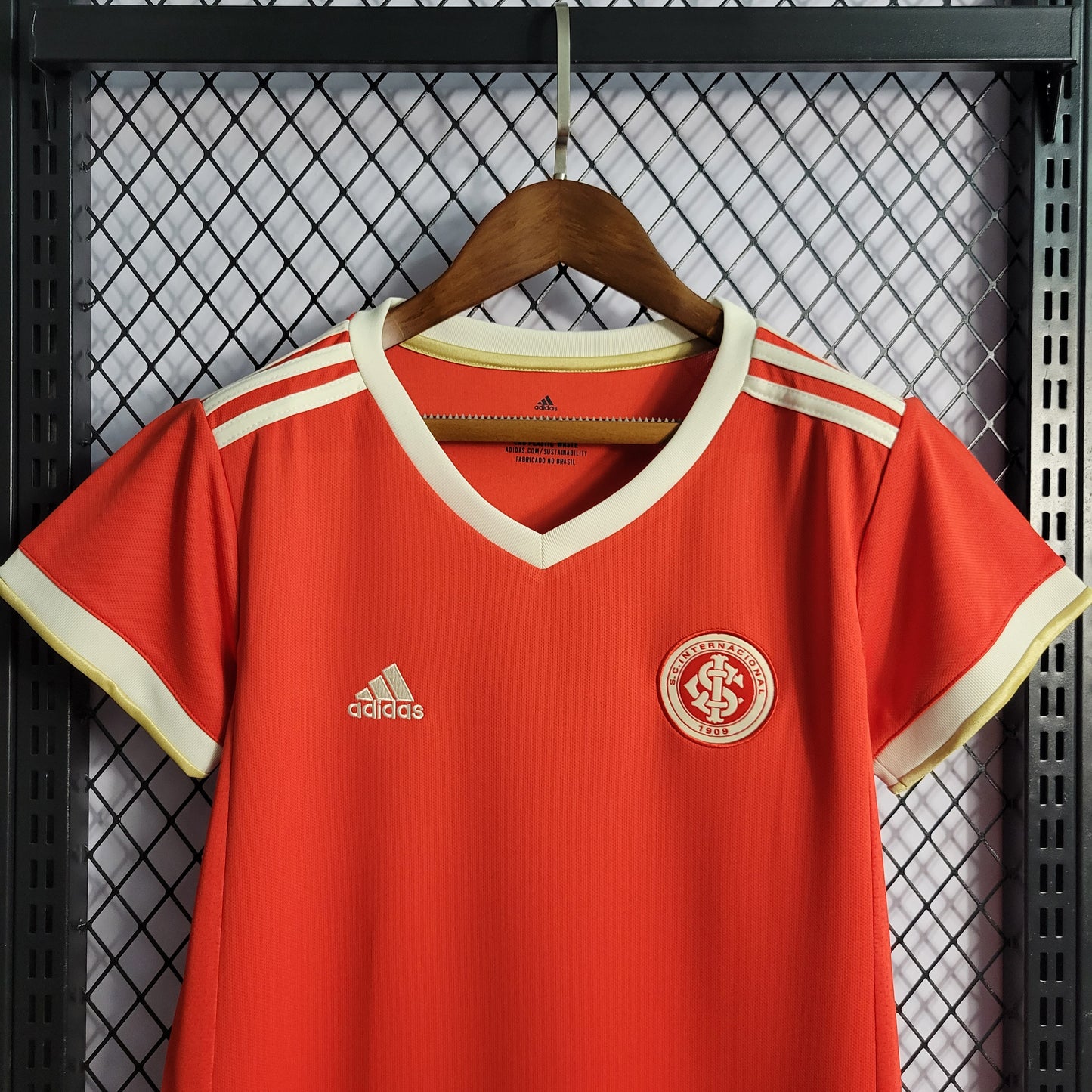 Camisa Internacional | 22/23 Torcedor Feminina
