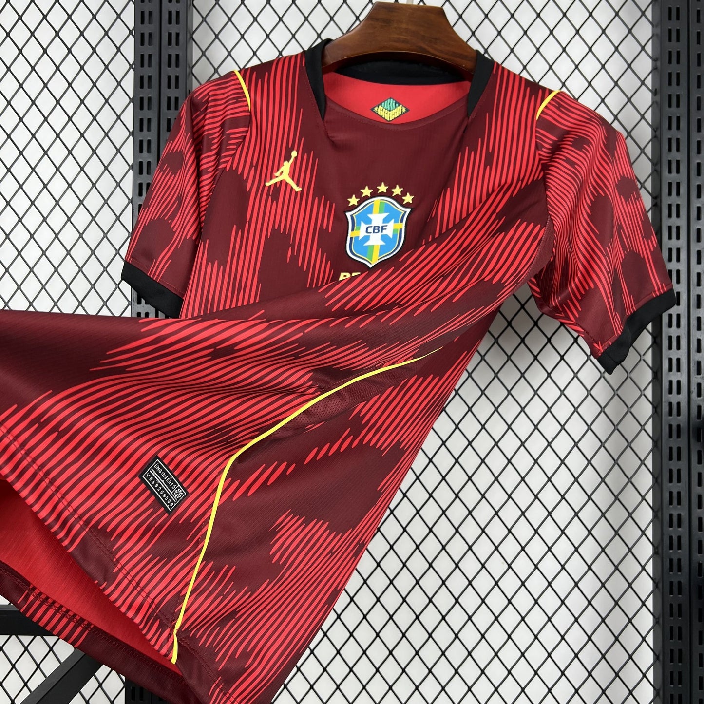 Camisa Brasil Vermelha I 26 Torcedor Masculina