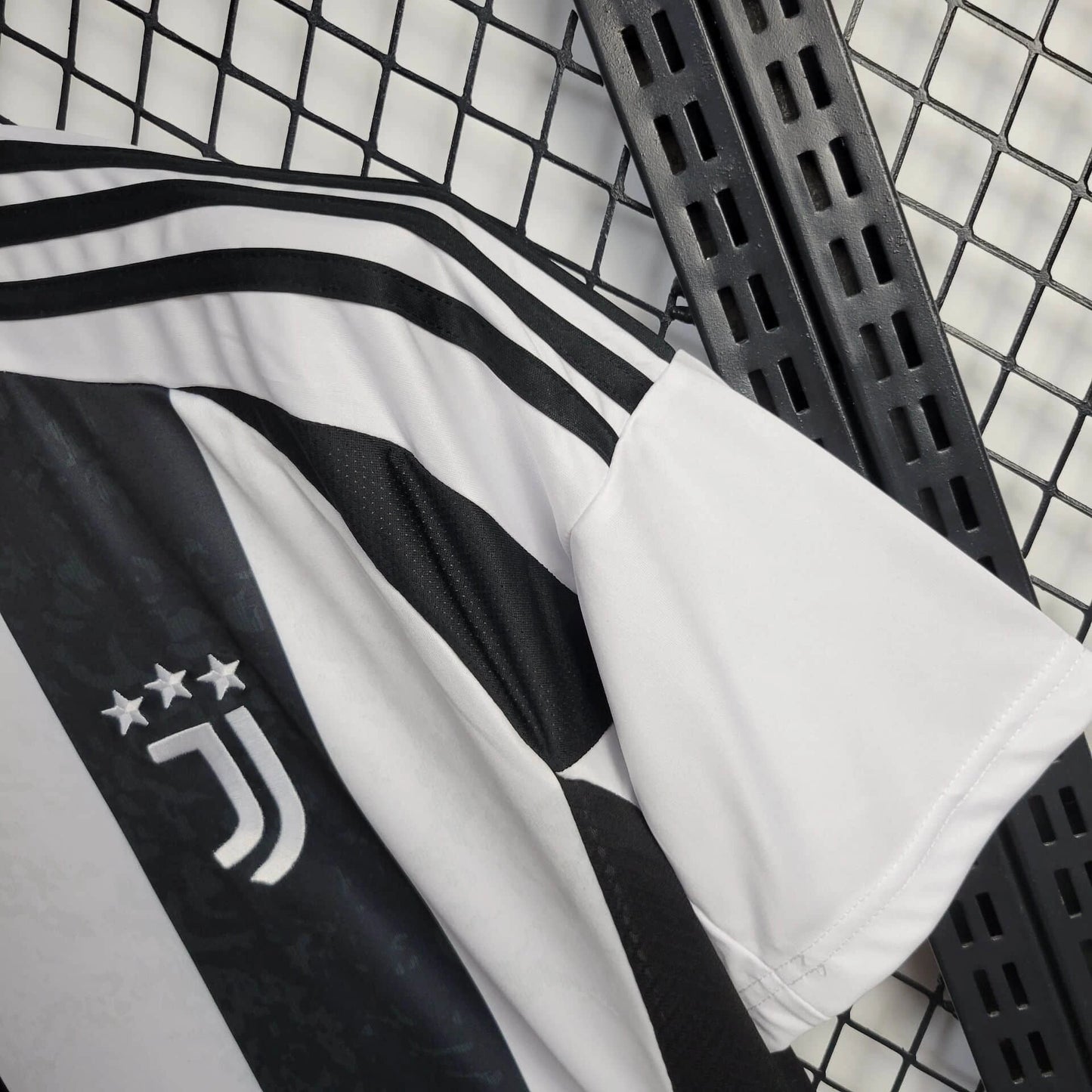Camisa Juventus I 24/25 Torcedor Masculina