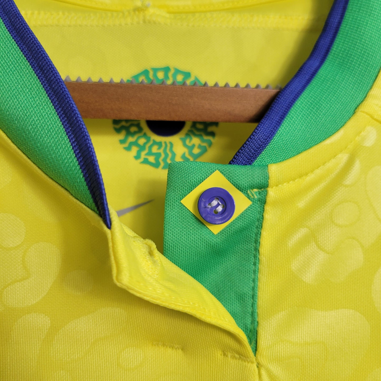 Camisa Amarela Brasil I 22/23 Torcedor Feminina