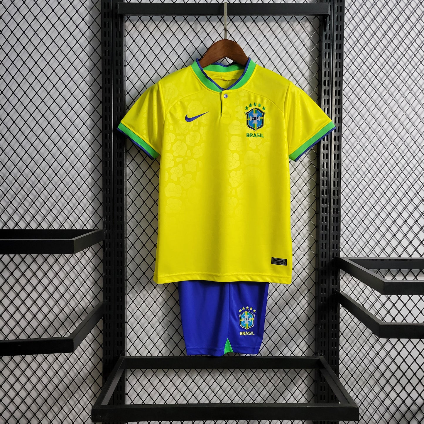 Kit Infantil Brasil I 22/23 Torcedor