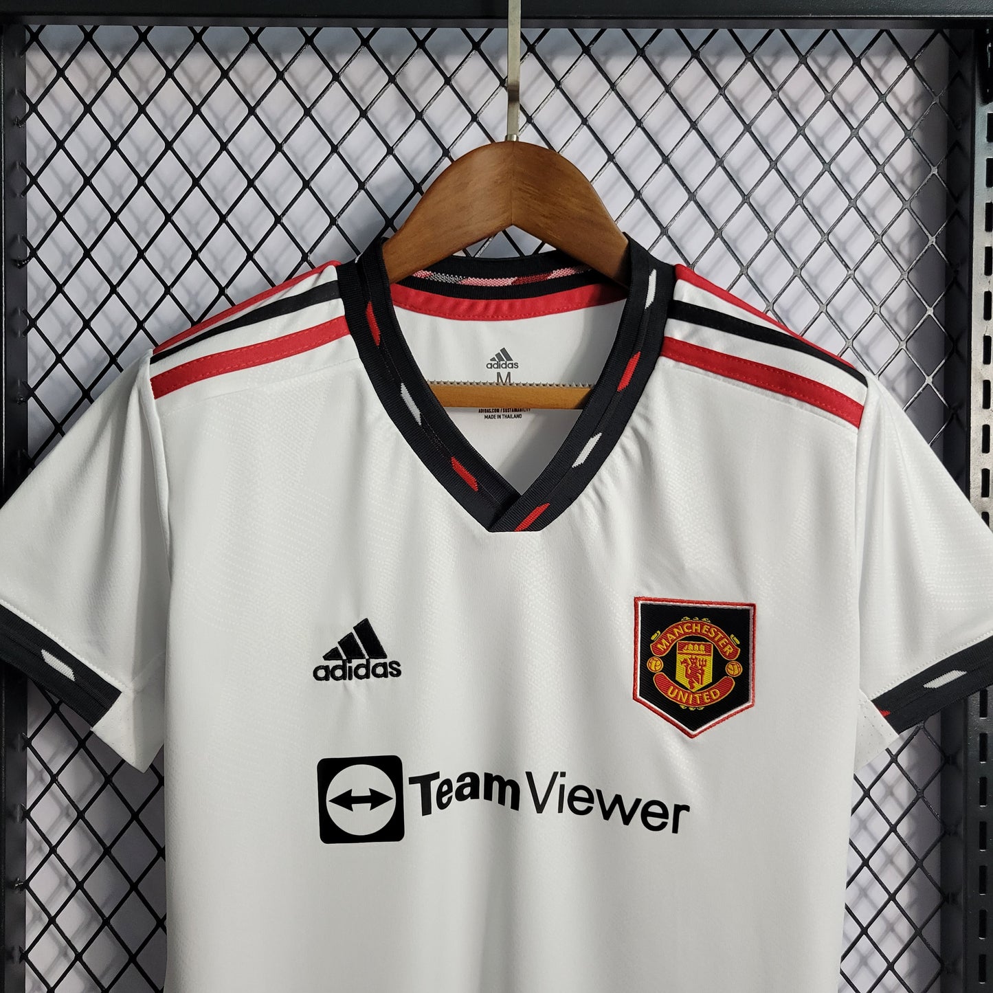 Camisa Manchester United II 22/23 Torcedor Feminina