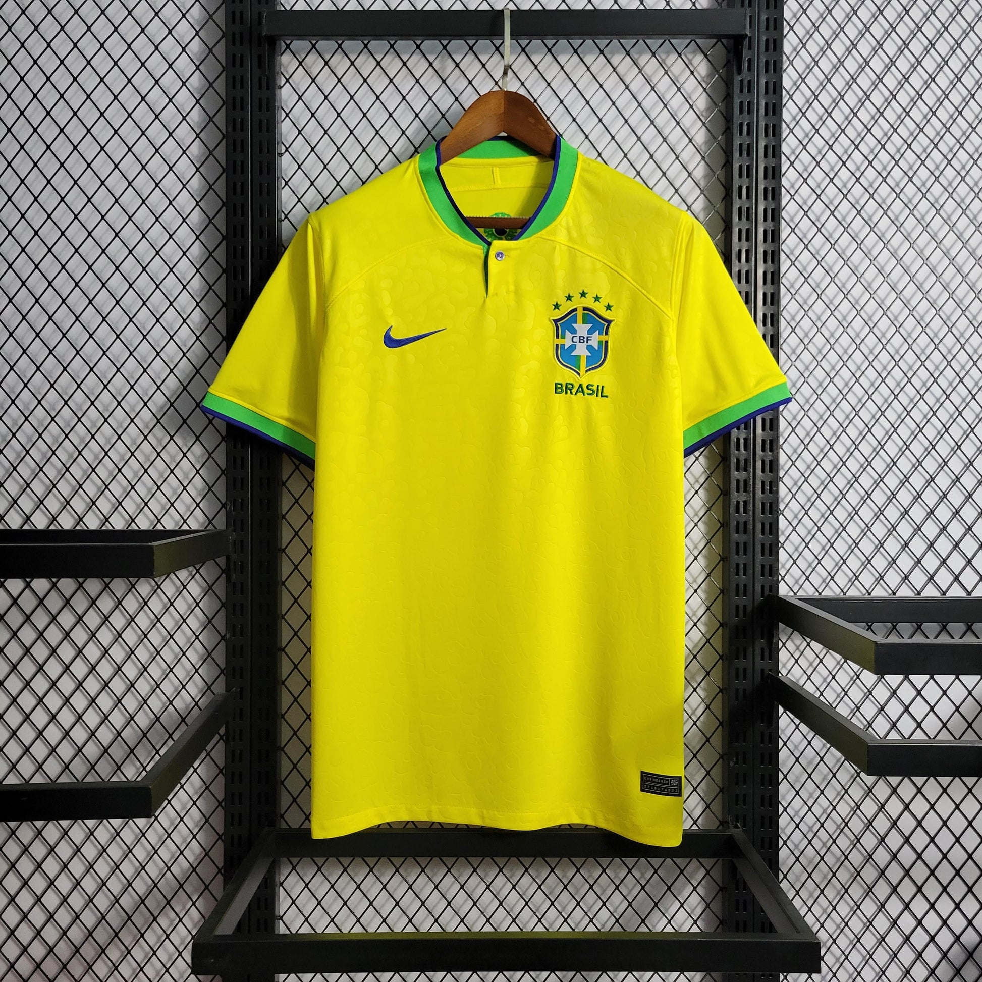 Camisa Brasil com Raça Amarela - Amarelo