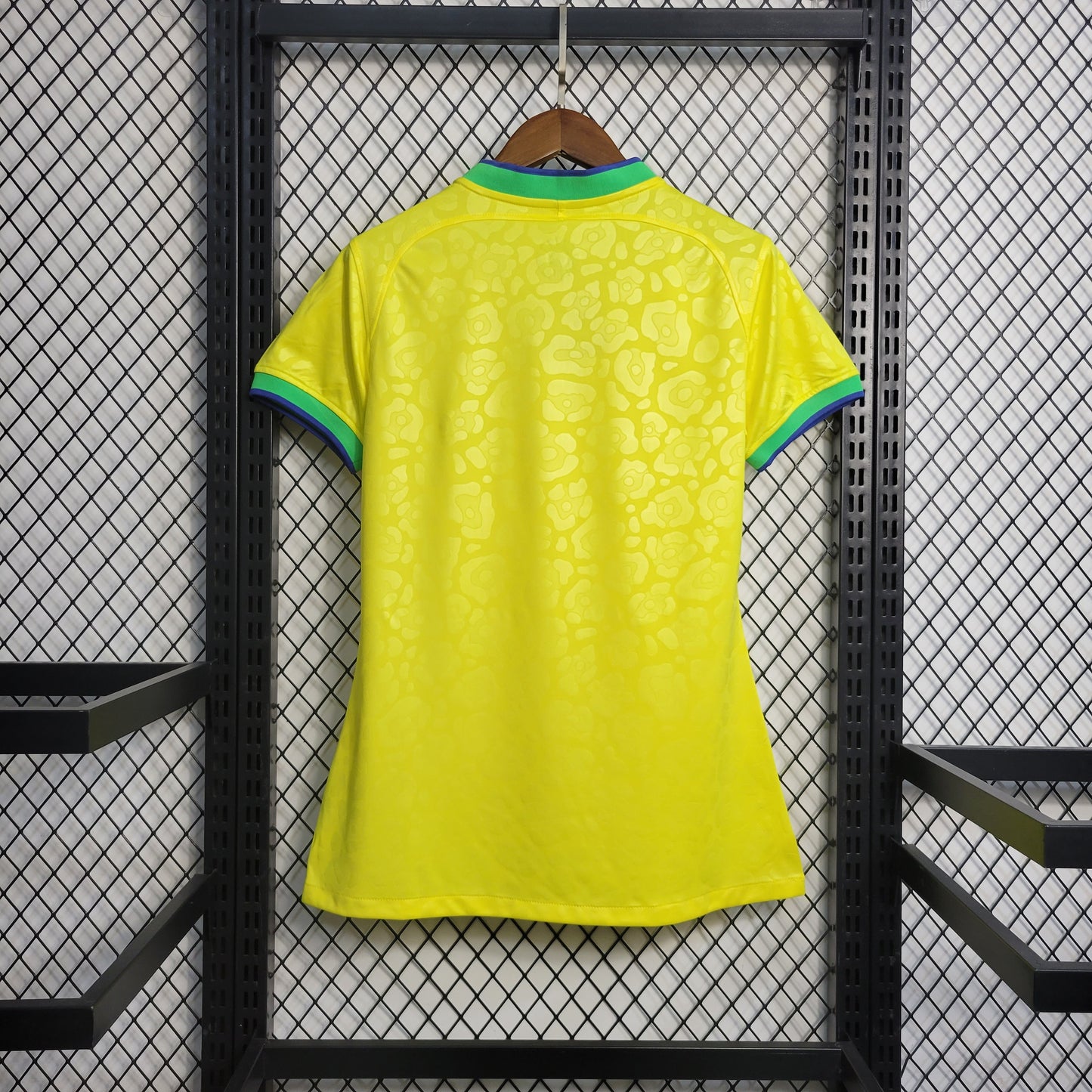 Camisa Amarela Brasil I 22/23 Torcedor Feminina